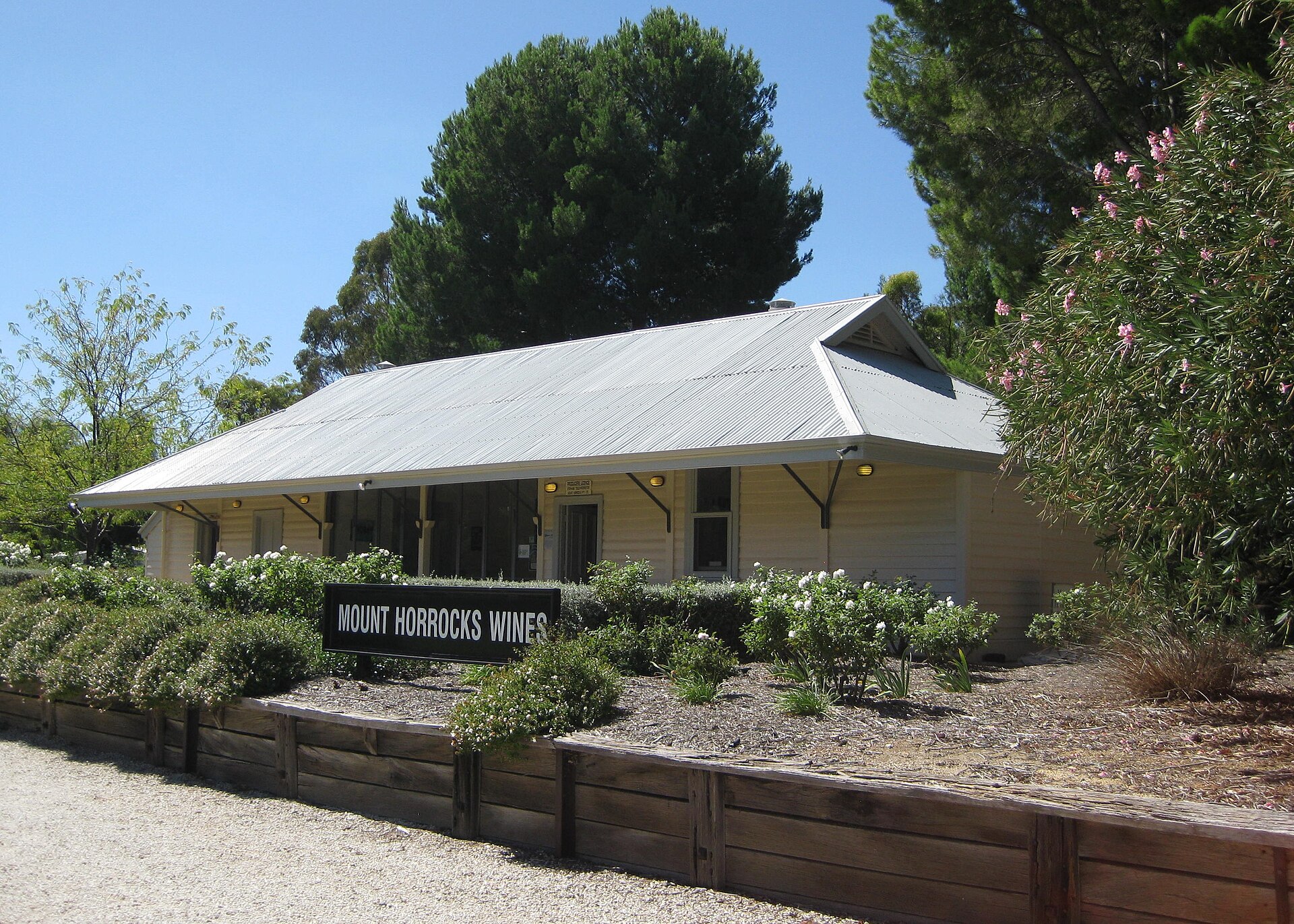 Mount Horrocks Wines